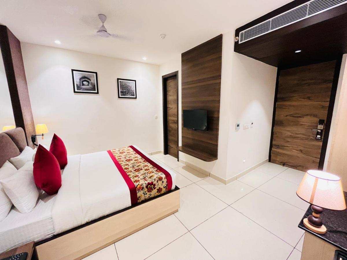 Hotel The Savode - Just 2 Mins From Golden Temple Amritsar Exterior foto
