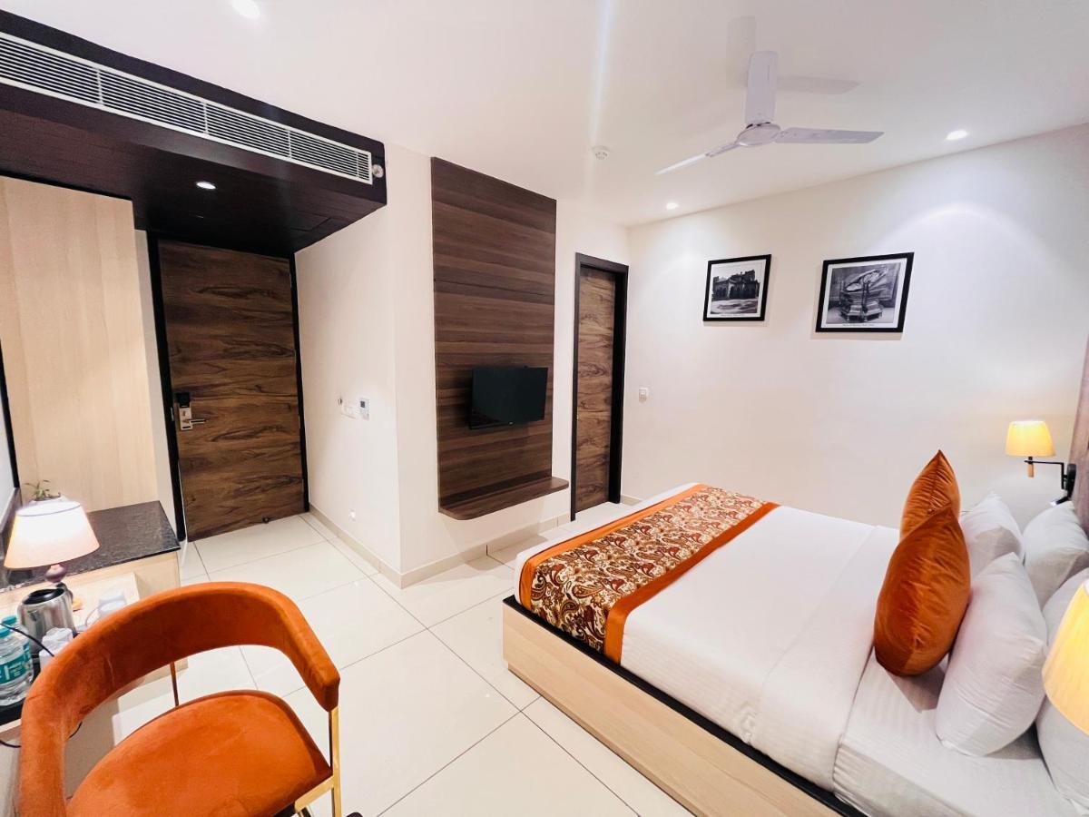 Hotel The Savode - Just 2 Mins From Golden Temple Amritsar Exterior foto