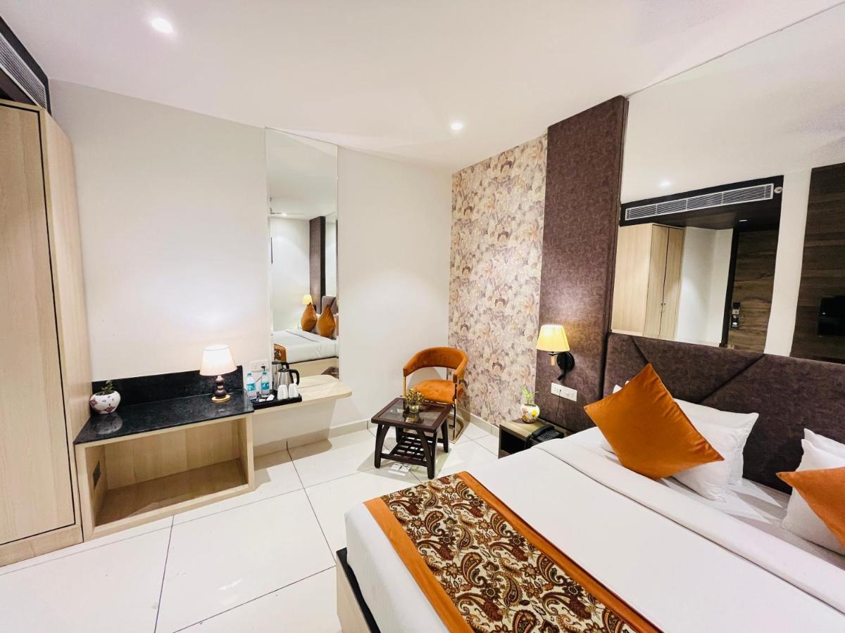 Hotel The Savode - Just 2 Mins From Golden Temple Amritsar Exterior foto