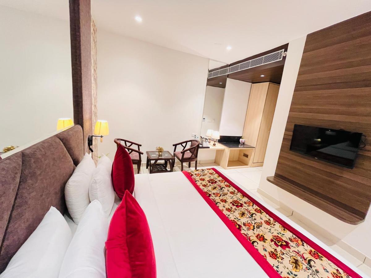 Hotel The Savode - Just 2 Mins From Golden Temple Amritsar Exterior foto