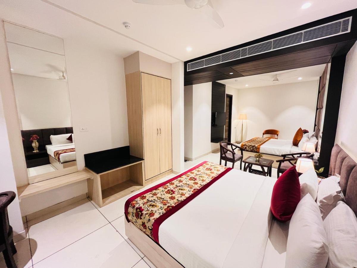 Hotel The Savode - Just 2 Mins From Golden Temple Amritsar Exterior foto