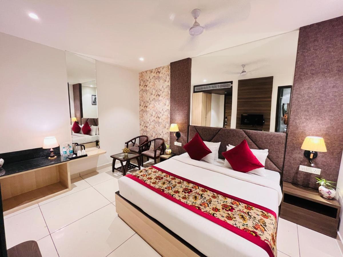 Hotel The Savode - Just 2 Mins From Golden Temple Amritsar Exterior foto
