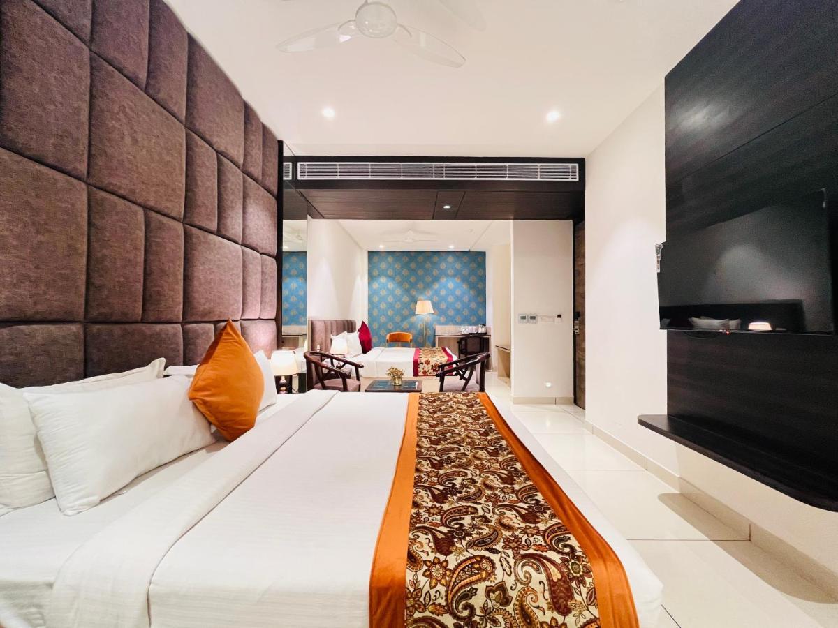 Hotel The Savode - Just 2 Mins From Golden Temple Amritsar Exterior foto